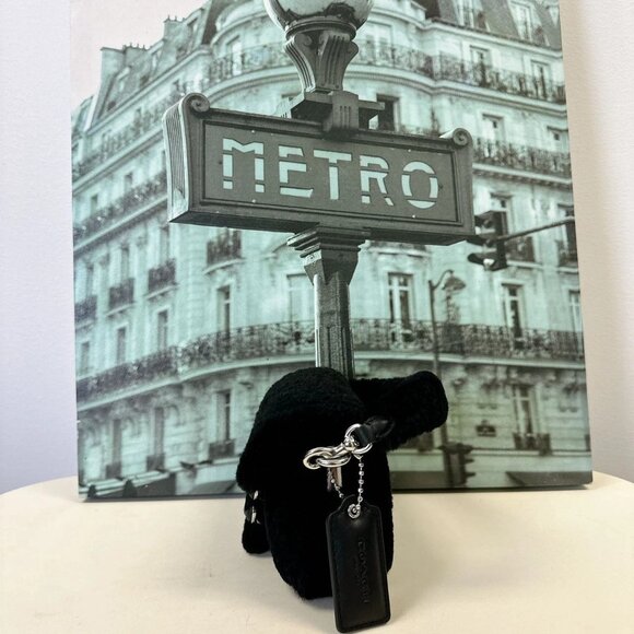 Coach CC444 Pillow Tabby Shoulder Bag 18 In Shearling IN BLACK - Picture 4 of 9